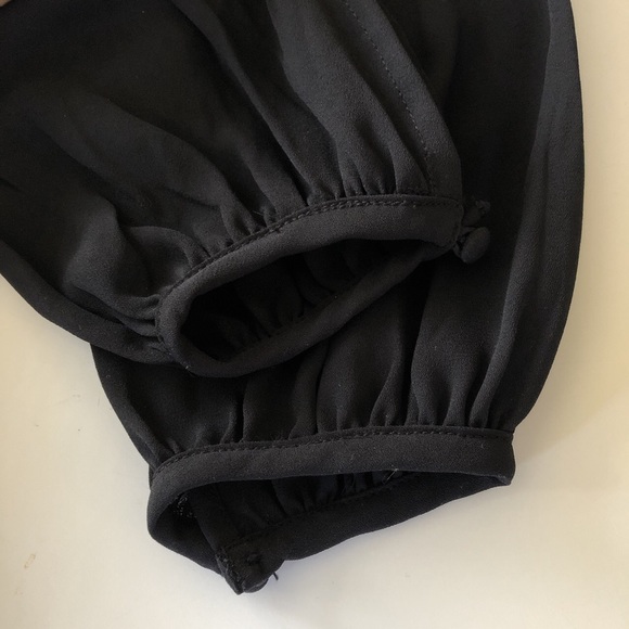 Vintage puff long sleeve Keyhole dress, black. - Picture 5 of 5